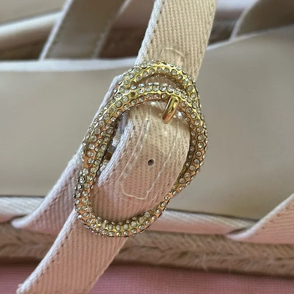 New Stuart Weitzman Canvas shoes. Size 7. Light pink. - Picture 5 of 8